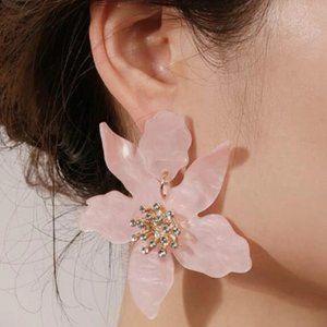 Lily Statement Earrings | Pearl Pink